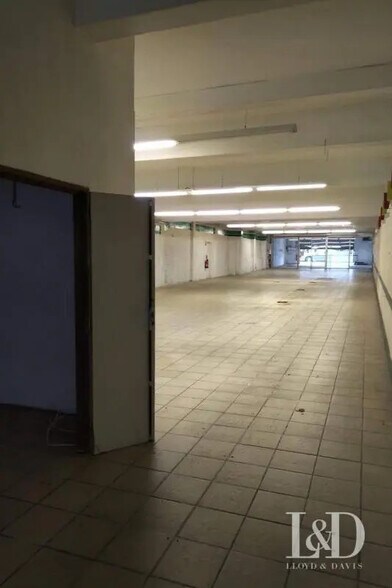 Local commercial dans Bidache à louer - Photo de l’immeuble – Image 3 sur 7