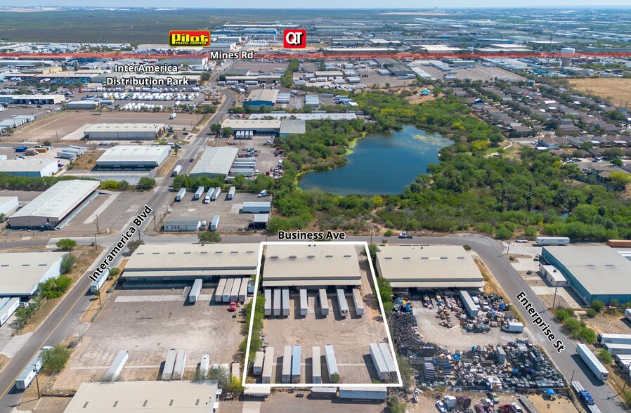 14110 Business Ave, Laredo, TX à louer - Photo de l’immeuble – Image 2 sur 7