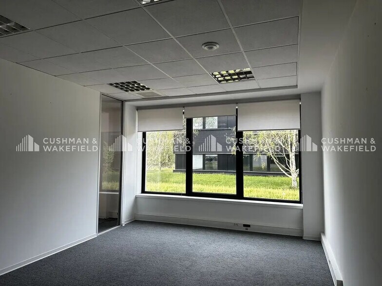 Bureau dans Entzheim à louer - Photo de l’immeuble – Image 3 sur 11