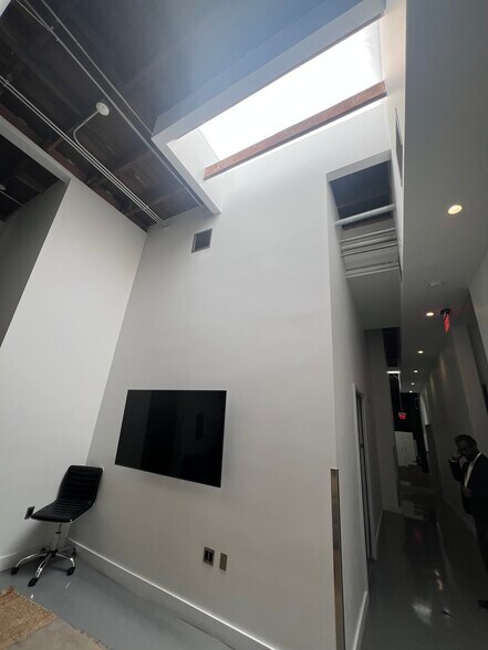 1138-1148 N Western Ave, Los Angeles, CA à louer - Photo de l’immeuble – Image 2 sur 24