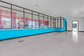 11546-11552 Colima Rd, Whittier, CA à louer Photo intérieure– Image 2 sur 8