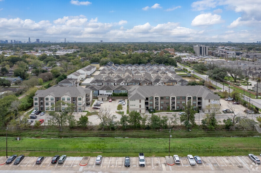 1920 Hollister St, Houston, TX à vendre - Aérien – Image 1 sur 19