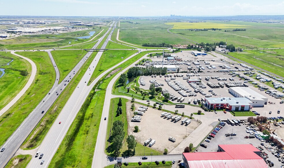 262109 Balzac Blvd, Balzac, AB à louer - Photo de l’immeuble – Image 2 sur 3