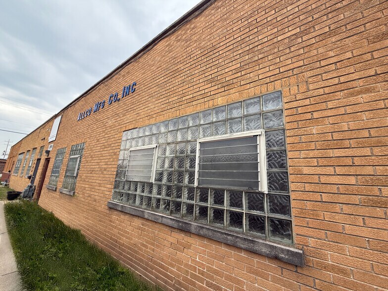 2906 Birch St, Franklin Park, IL à louer - Photo de l’immeuble – Image 3 sur 26