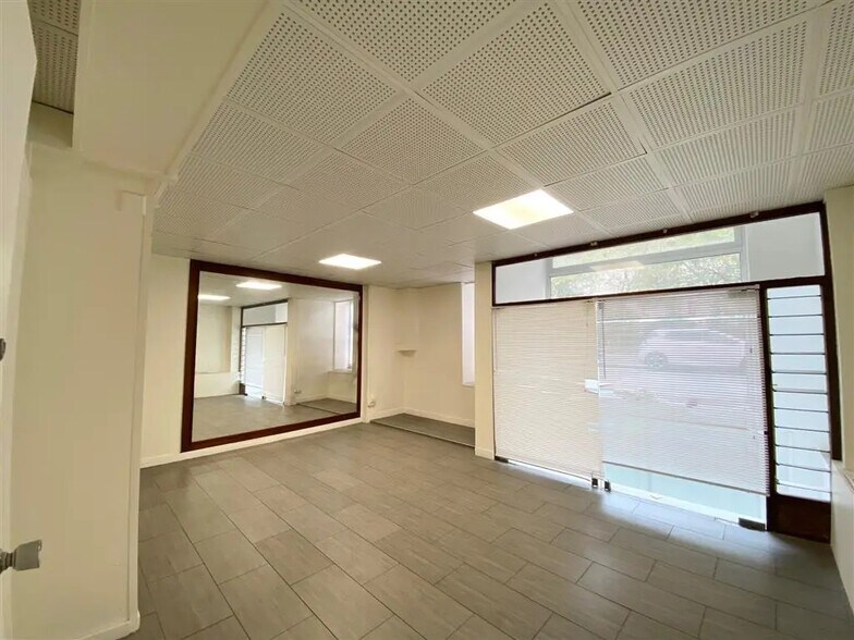 Bureau dans Paris à louer - Photo de l’immeuble – Image 1 sur 7