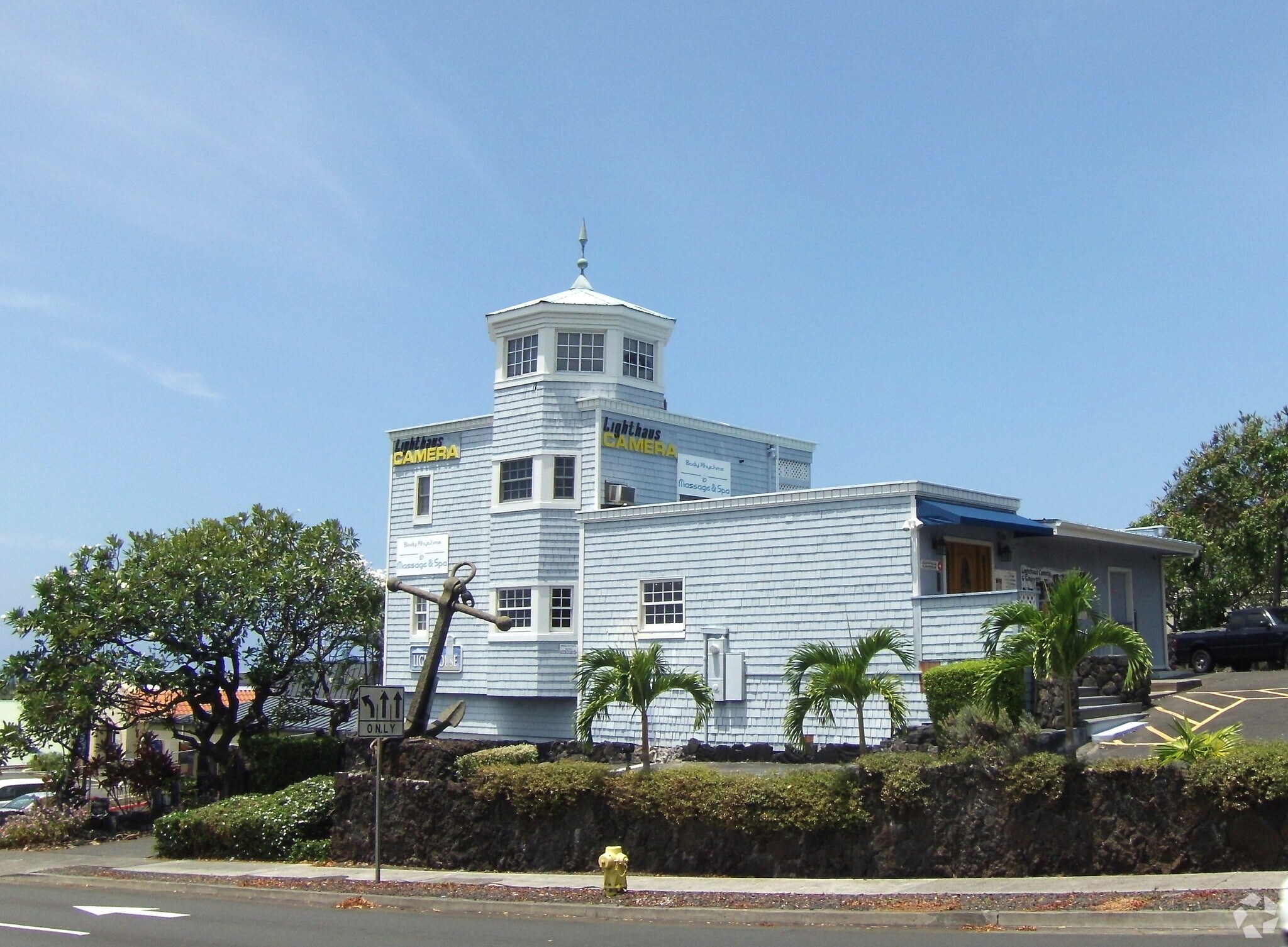 74-5614 Palani Rd, Kailua Kona, HI à louer Photo principale– Image 1 sur 6