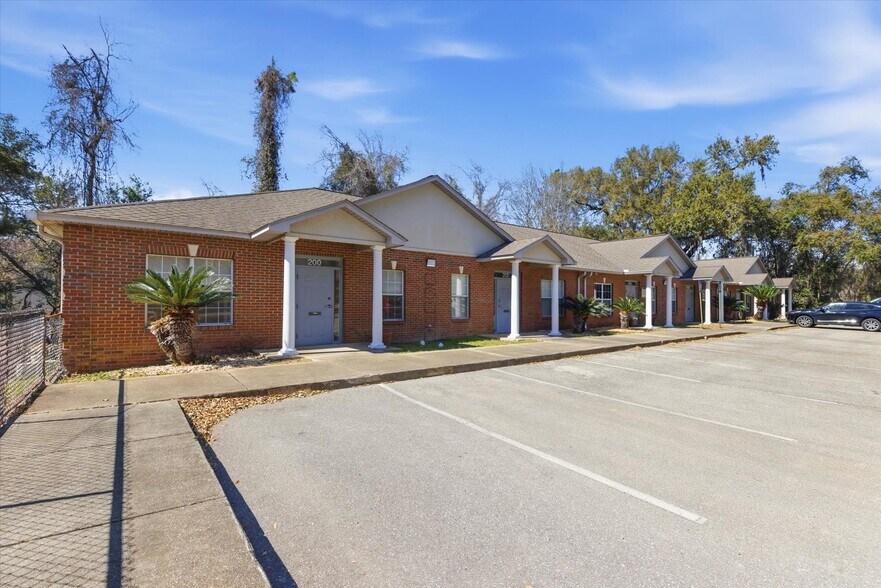 1804 Miccosukee Commons Dr, Tallahassee, FL à vendre - Photo de l’immeuble – Image 2 sur 25