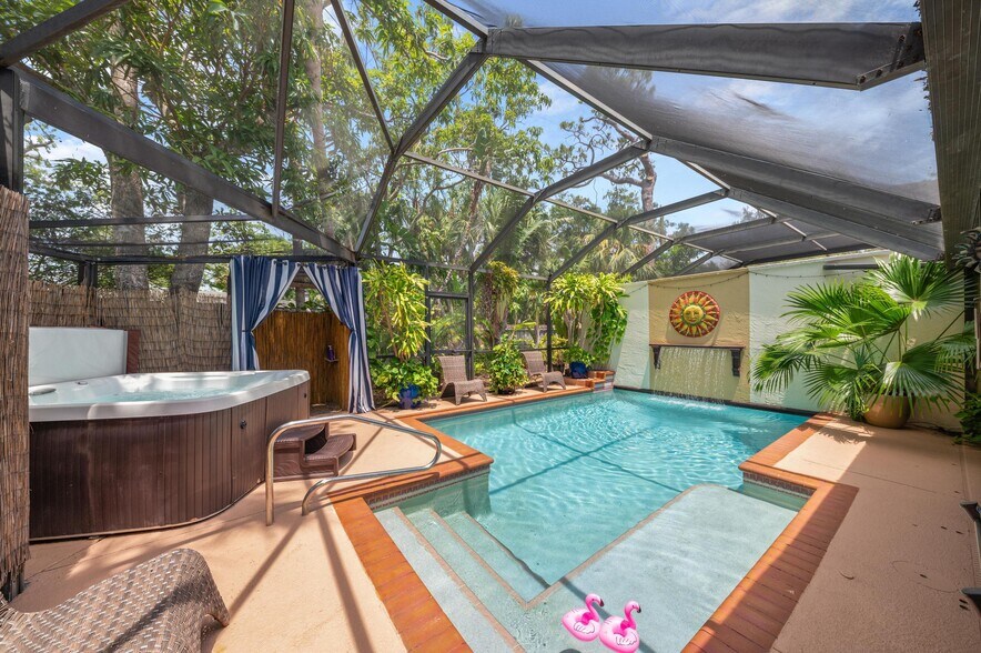 941 Virginia Dr, Sarasota, FL à vendre - Photo de l’immeuble – Image 3 sur 17
