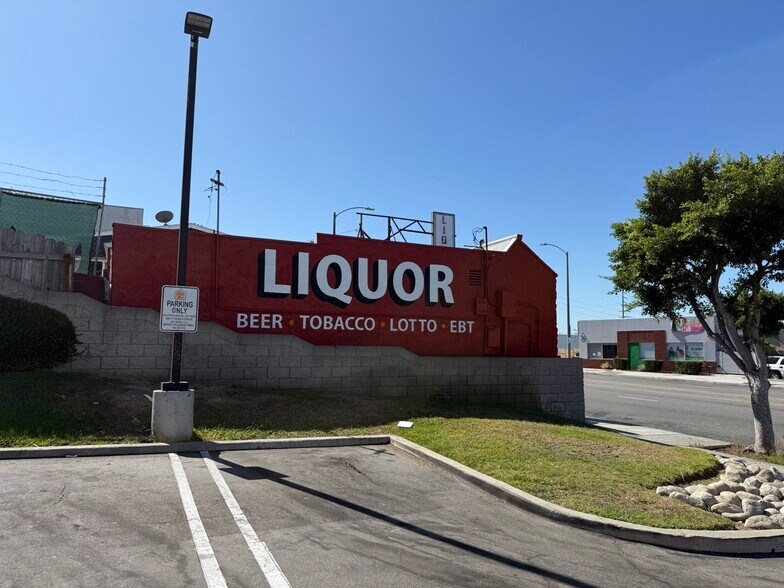 418 N La Brea Ave, Inglewood, CA à vendre - Photo de l’immeuble – Image 2 sur 14
