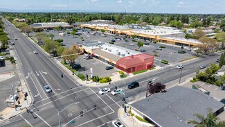 Plus de détails pour 2 W Court St, Woodland, CA - Local commercial à louer