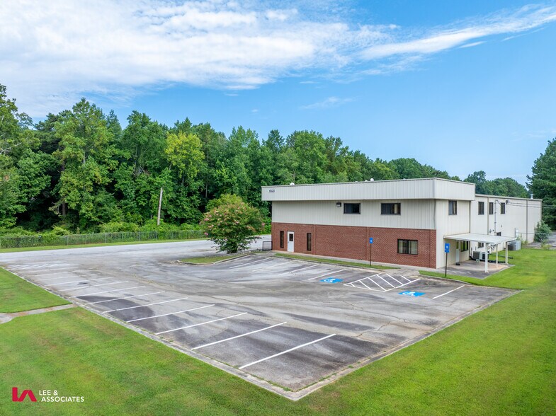 6523 Marbut Rd, Lithonia, GA à louer - Photo de l’immeuble – Image 2 sur 12