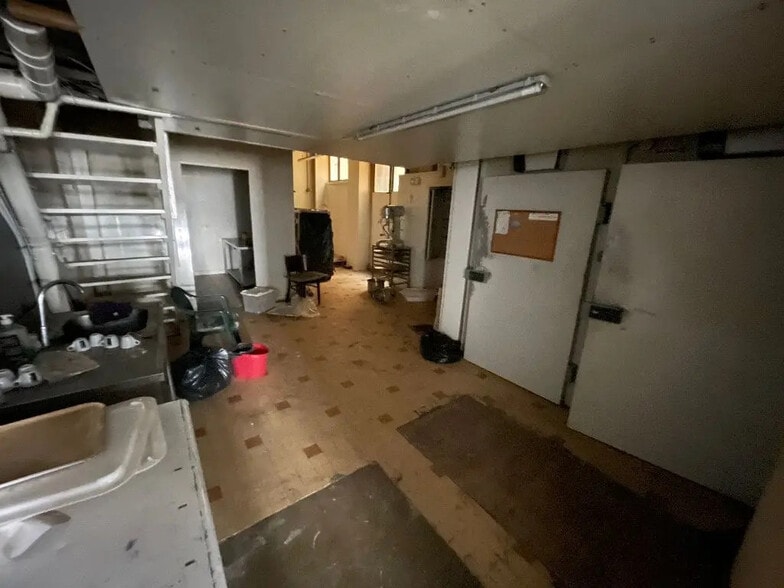 Local commercial dans Lyon à louer - Photo intérieure – Image 3 sur 4