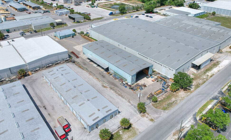 304 Progress Rd, Auburndale, FL à louer - Photo de l’immeuble – Image 3 sur 4