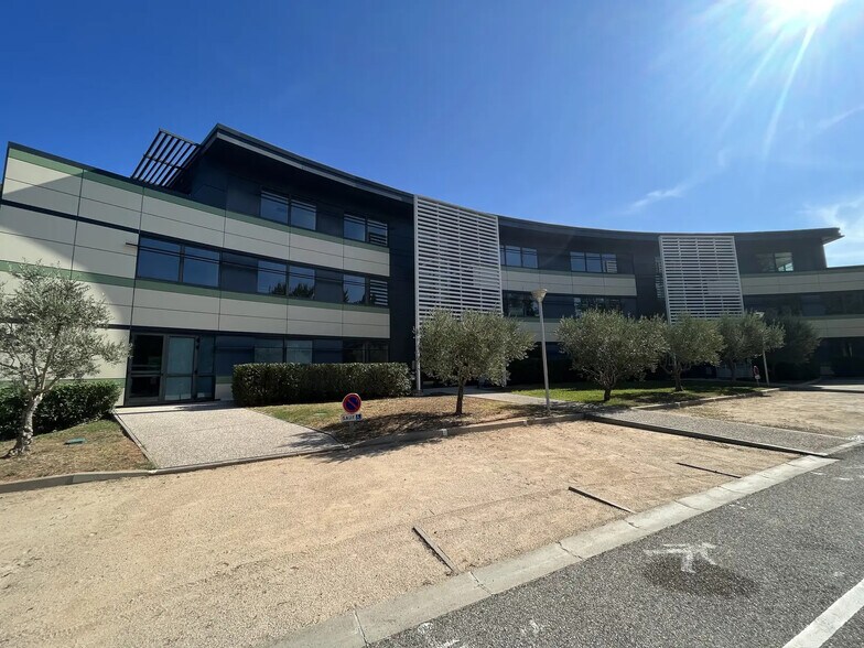 55 Rue Auguste Comte, Aix-en-Provence à louer - Photo de l’immeuble – Image 2 sur 6