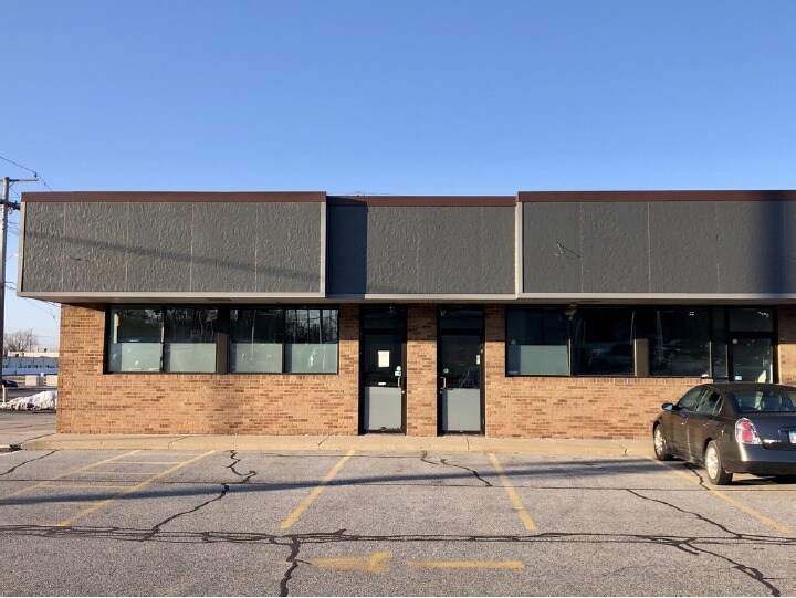 112 E Ridge Rd, Griffith, IN à louer - Photo de l’immeuble – Image 3 sur 8