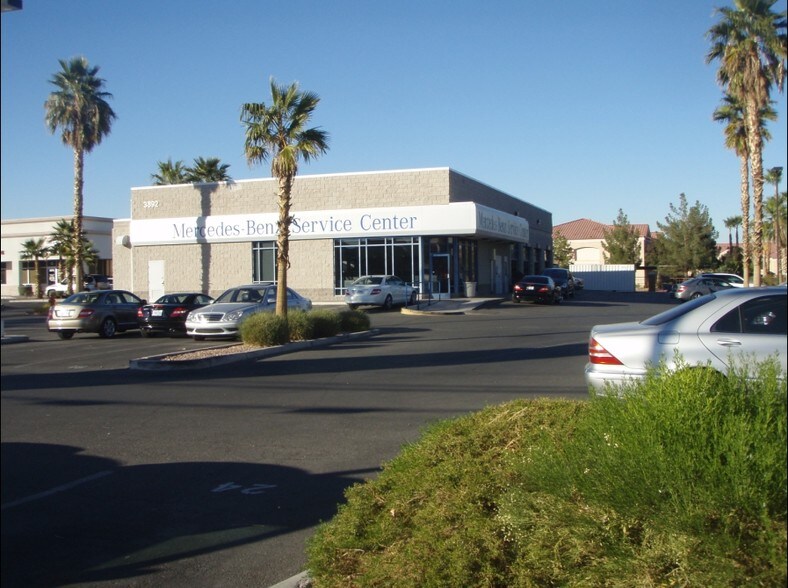 3892 E Sunset Rd, Las Vegas, NV à vendre - Photo de l’immeuble – Image 2 sur 6