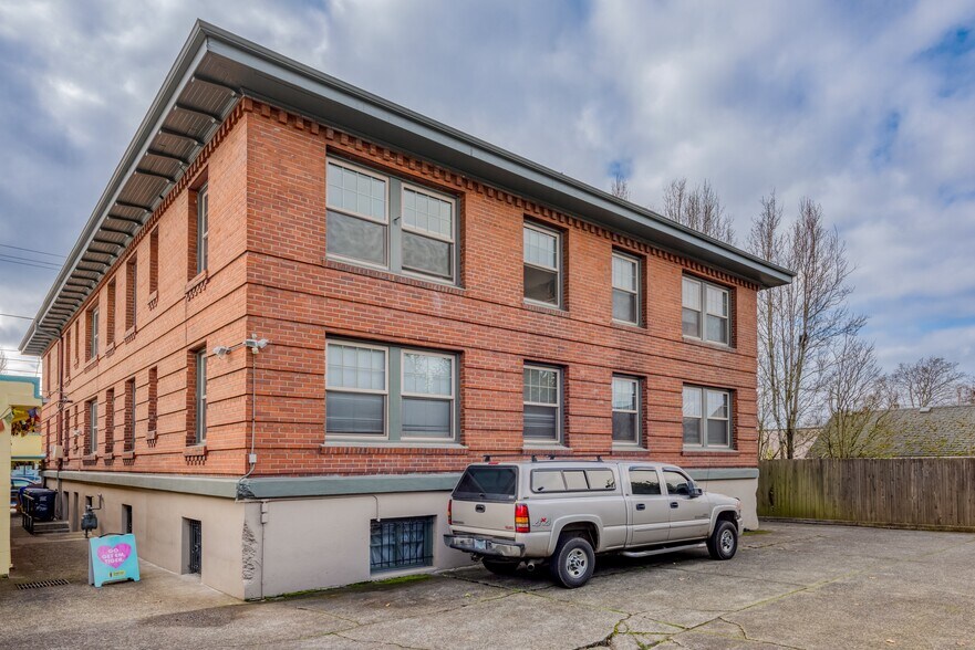 4025 SE Hawthorne Blvd, Portland, OR à vendre - Photo de l’immeuble – Image 3 sur 13