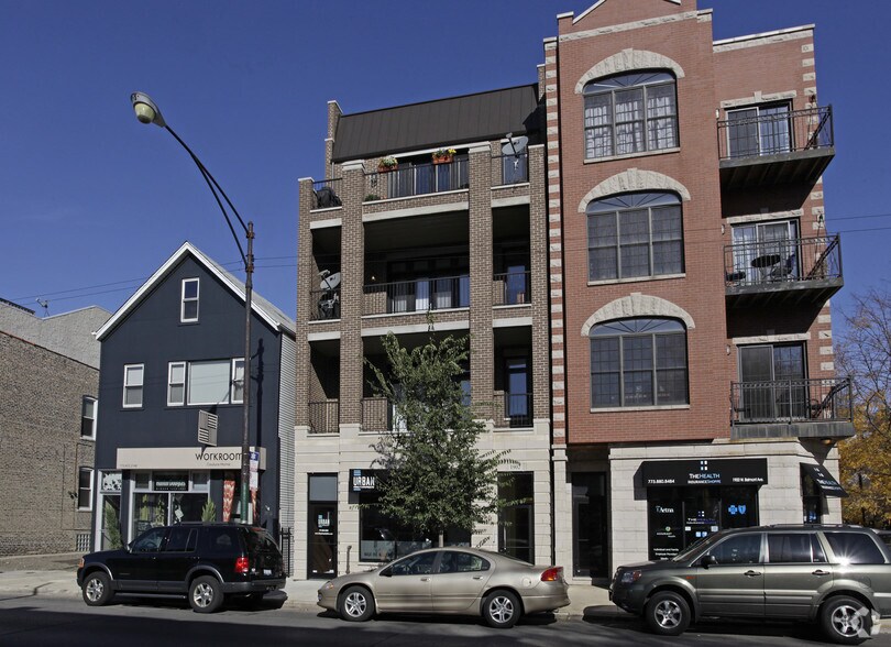 1902 W Belmont Ave, Chicago, IL à louer - Photo principale – Image 1 sur 14