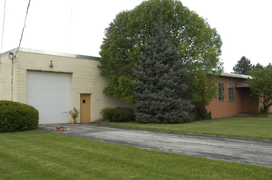 1208 Dickinson St, Fremont, OH à louer - Photo principale – Image 1 sur 2