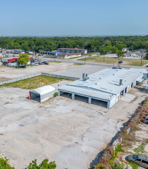 926 W Division St, Arlington, TX à vendre - Photo de l’immeuble – Image 3 sur 11