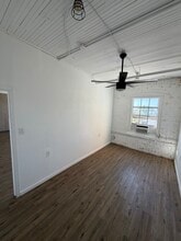 1906 N Armenia Ave, Tampa, FL à louer Photo de l’immeuble– Image 1 sur 6