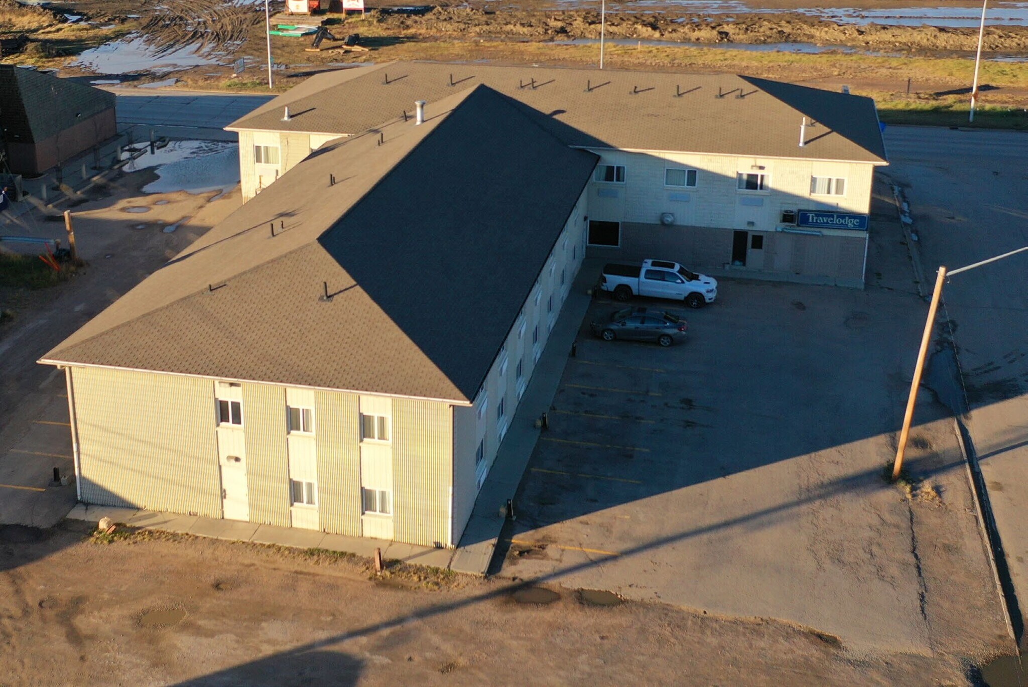 101 1st St E, Meadow Lake, SK à vendre Photo principale– Image 1 sur 5