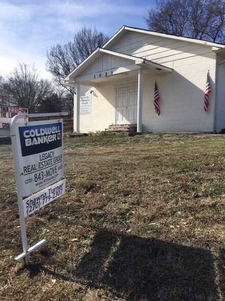 1021 Old Glasgow Rd, Scottsville, KY à vendre - Photo principale – Image 2 sur 12