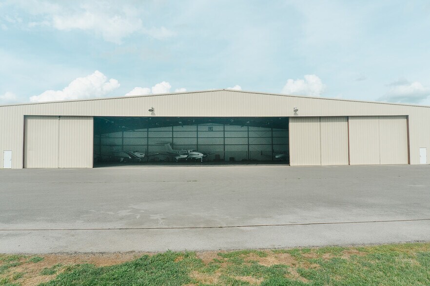 276 Doug Warpoole Rd, Smyrna, TN à vendre - Photo de l’immeuble – Image 1 sur 7