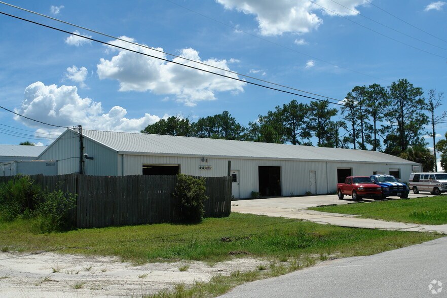 1380-1386 Saratoga St, Deland, FL à louer - Photo de l’immeuble – Image 1 sur 2