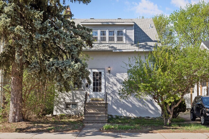 1919 Como Ave SE, Minneapolis, MN à vendre - Photo de l’immeuble – Image 2 sur 20