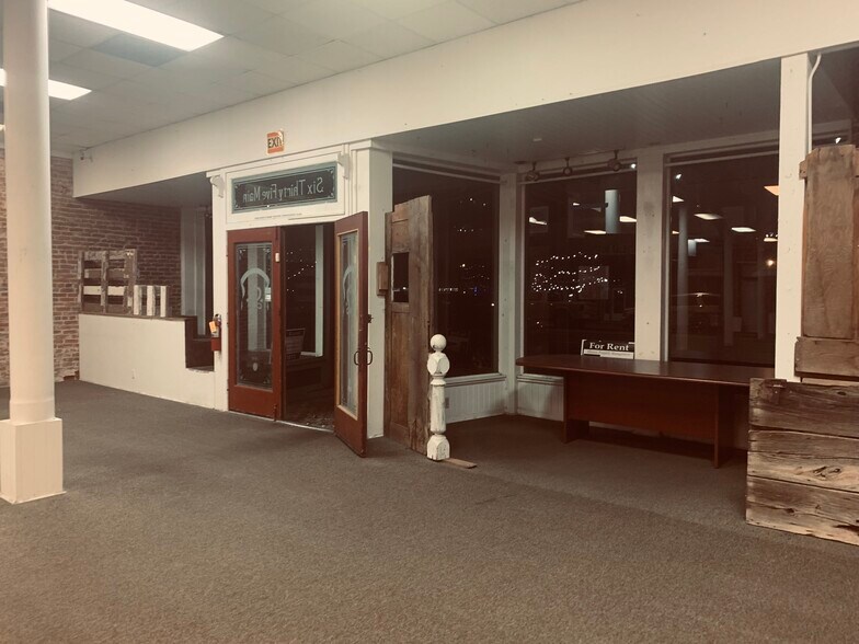 635 Main St, Red Bluff, CA à vendre - Photo de l’immeuble – Image 2 sur 27