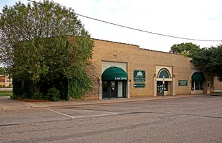 Plus de détails pour 102 5th St W, Chaska, MN - Bureau à vendre