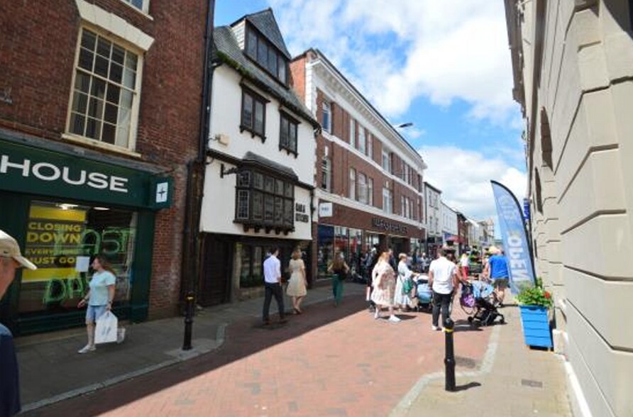 81-82 High St, Barnstaple à louer - Photo de l’immeuble – Image 3 sur 5