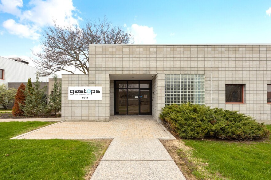 1011 Polytek St, Ottawa, ON à vendre - Photo de l’immeuble – Image 3 sur 25