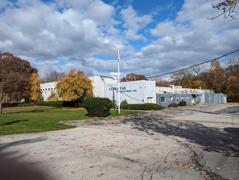 50 Toc Dr, Highland, NY à vendre - Photo de l’immeuble – Image 3 sur 12