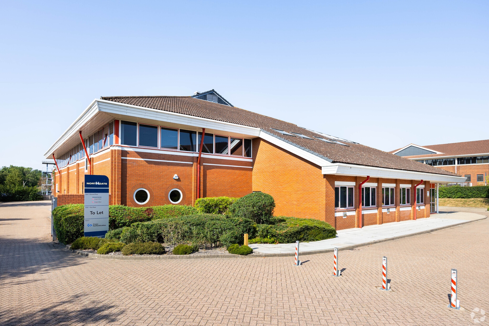 Crockford Ln, Chineham à louer Photo principale– Image 1 sur 4