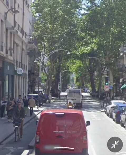 Local commercial dans Lyon à louer - Photo de l’immeuble – Image 1 sur 1