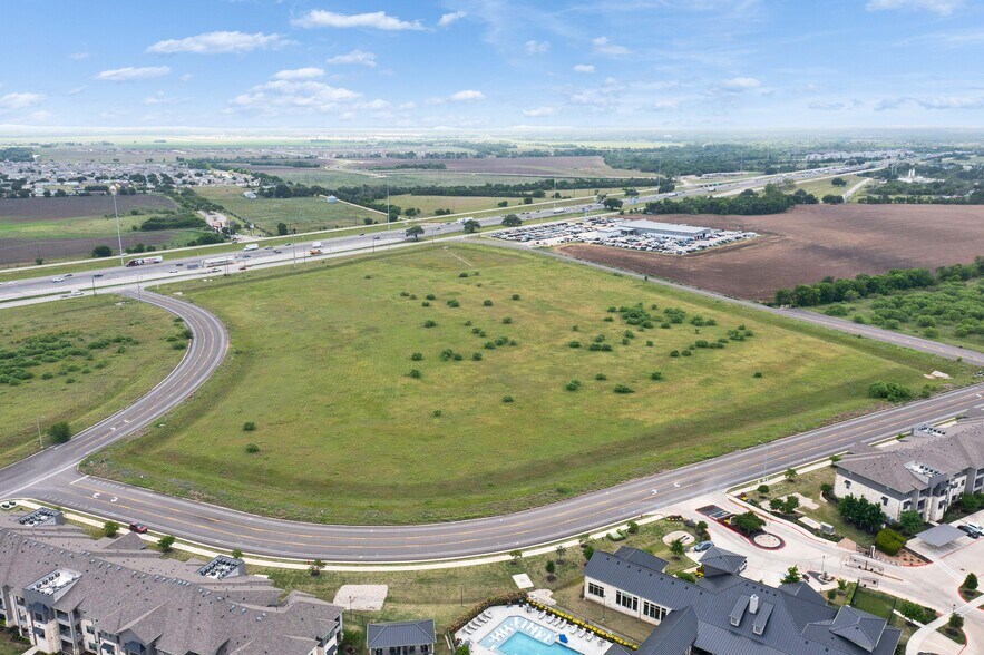 IH 35, San Marcos, TX à vendre - Photo de l’immeuble – Image 2 sur 6