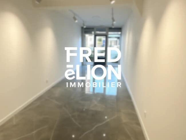 Plus de détails pour Local commercial à louer