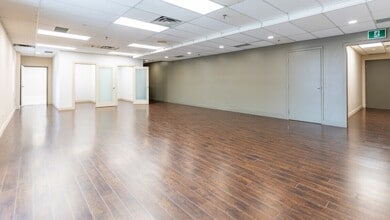 2770 14th Ave, Markham, ON à louer Photo intérieure– Image 1 sur 5