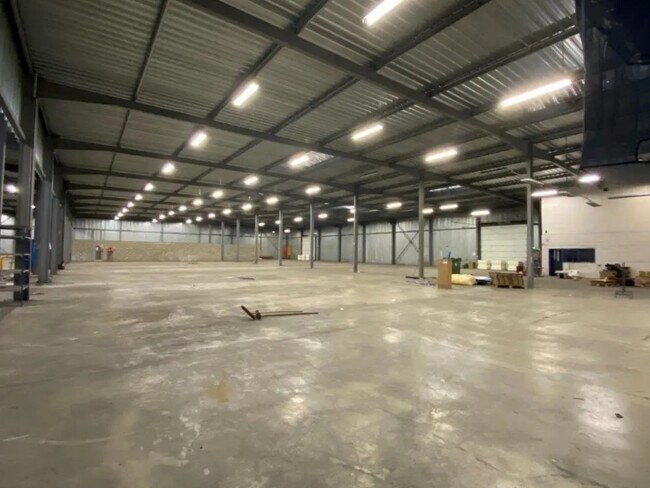 Plus de détails pour Industriel/Logistique à vendre