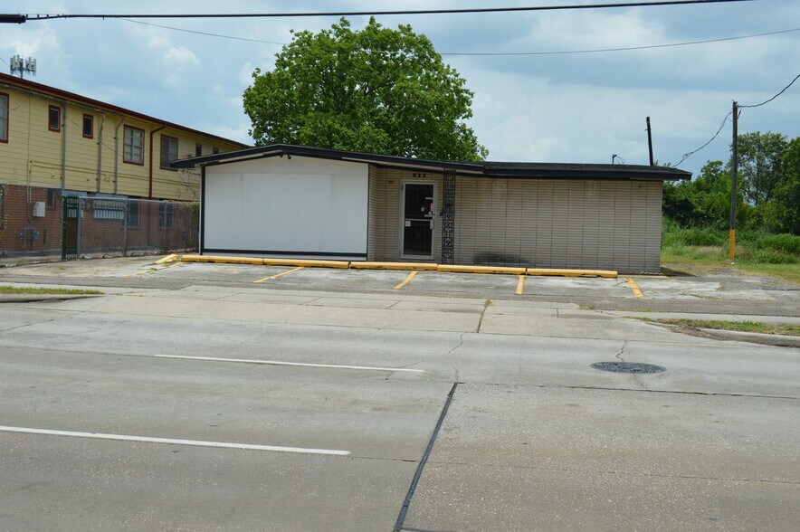 922 Main St, Pasadena, TX à vendre - Photo de l’immeuble – Image 2 sur 8