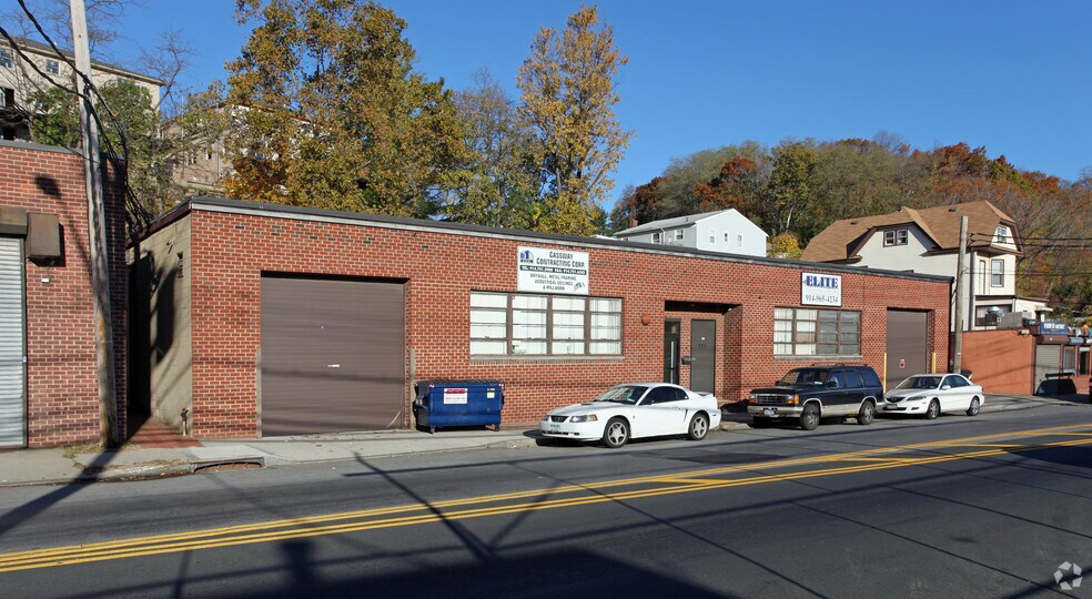 771 Nepperhan Ave, Yonkers, NY à vendre - Photo de l’immeuble – Image 3 sur 4