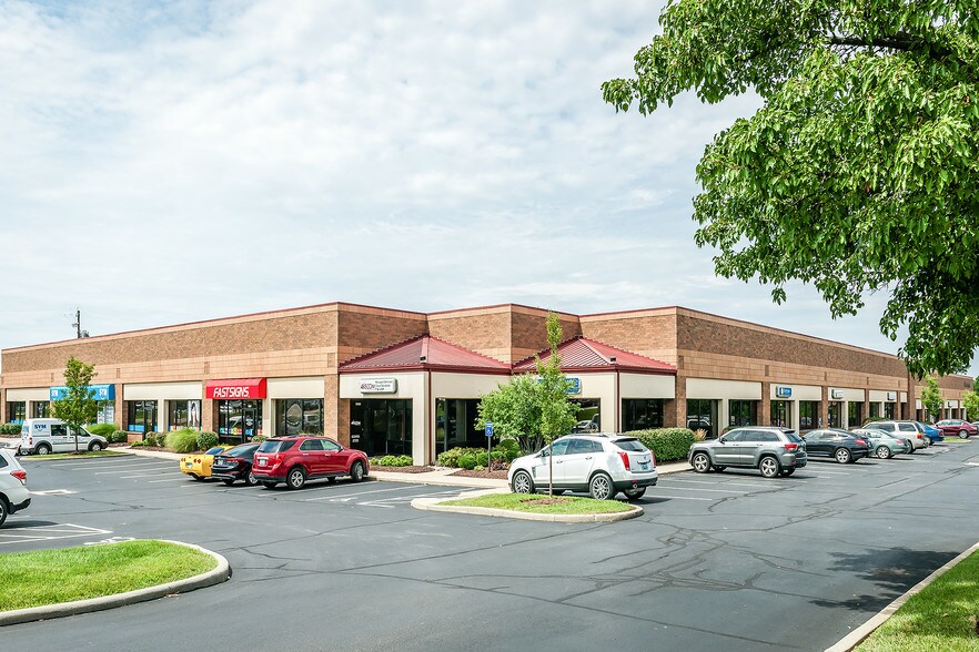 11101-11135 Kenwood Rd, Cincinnati, OH à louer - Photo principale – Image 1 sur 8