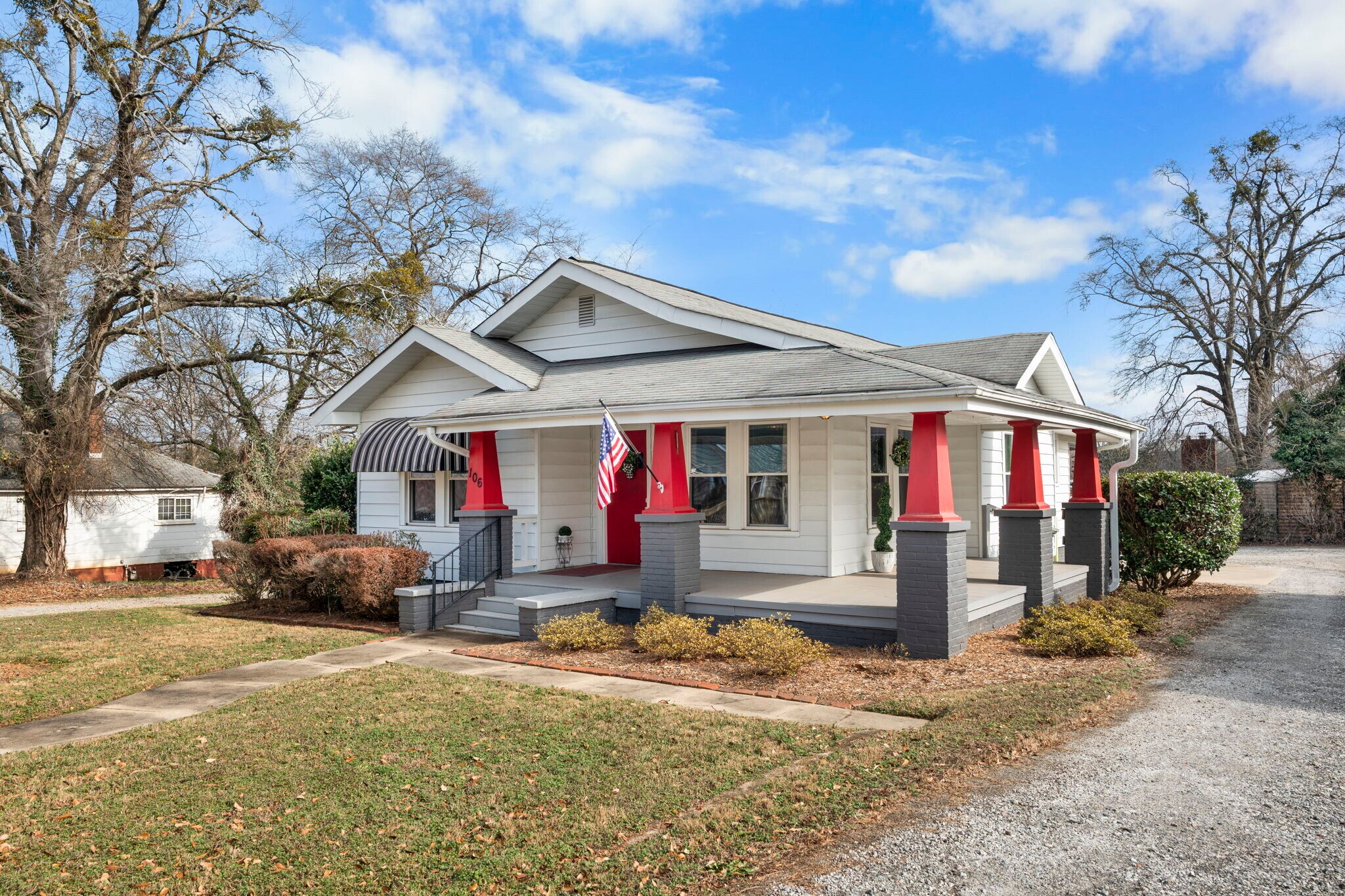 106 Memorial Dr, Greer, SC à vendre Photo principale– Image 1 sur 14