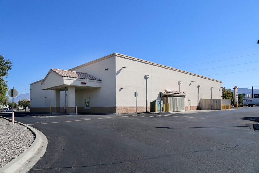 10300 Central Ave SE, Albuquerque, NM à louer - Photo de l’immeuble – Image 2 sur 4