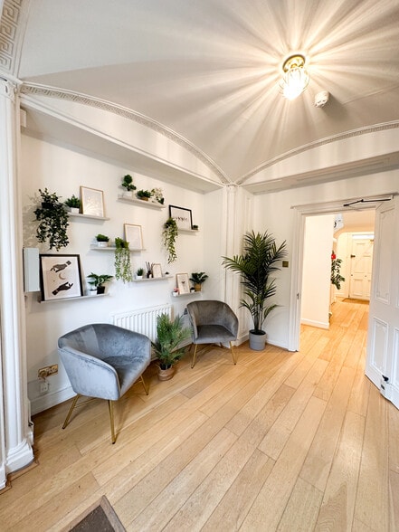 6 Lower Teddington Rd, Kingston Upon Thames à louer - Photo intérieure – Image 2 sur 22