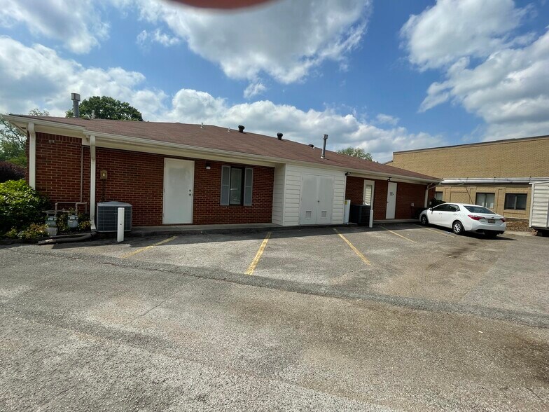 2327 Pansy St SW, Huntsville, AL à louer - Photo de l’immeuble – Image 3 sur 3