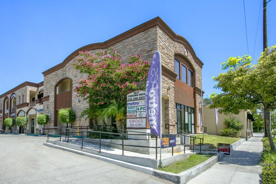 1671 W Katella Ave, Anaheim, CA à louer - Photo de l’immeuble – Image 2 sur 5