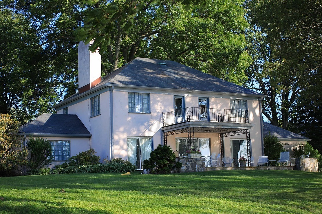 260 Stuyvesant Ave, Rye, NY à louer Photo de l’immeuble– Image 1 sur 9